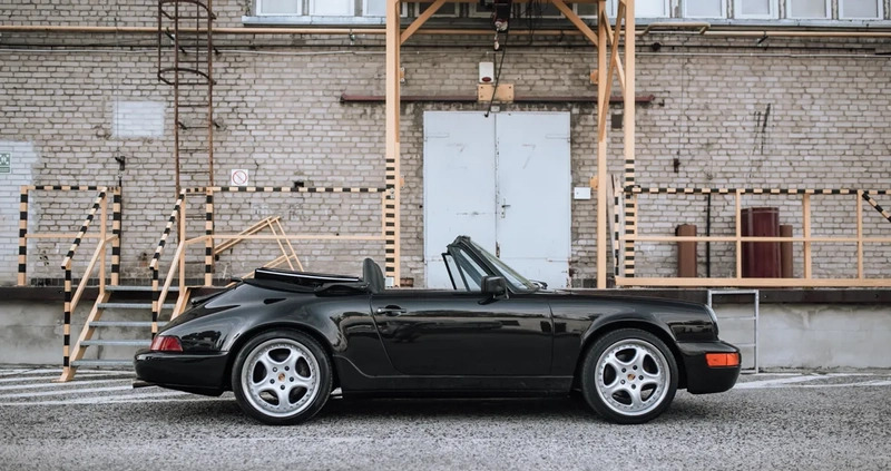 Porsche 911 cena 290000 przebieg: 192000, rok produkcji 1982 z Kutno małe 596